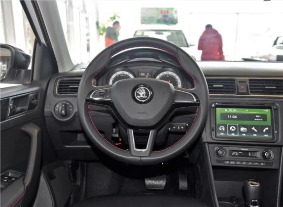 昕动 2018款 TSI230 DSG运动版 中控类   驾驶位
