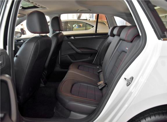 昕动 2018款 TSI230 DSG运动版 车厢座椅   后排空间