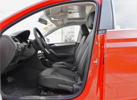昕动 2019款 1.5L 自动舒适版 车厢座椅   前排空间