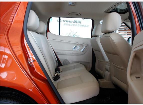 晶锐 2008款 1.6L 自动晶享版 车厢座椅   后排空间
