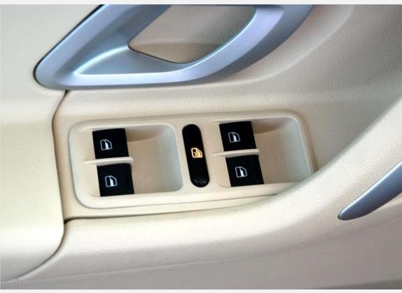 晶锐 2008款 1.6L 自动晶享版 车厢座椅   门窗控制
