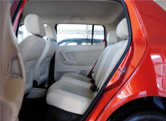 晶锐 2011款 1.4L 手动晶致版 车厢座椅   后排空间