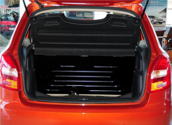 晶锐 2011款 1.4L 手动晶致版 车厢座椅   后备厢