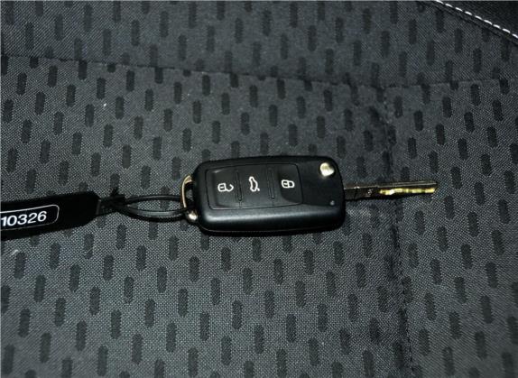 晶锐 2012款 1.6L 手动酷黑版 其他细节类   钥匙