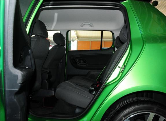 晶锐 2012款 1.6L 自动Sport版 车厢座椅   后排空间