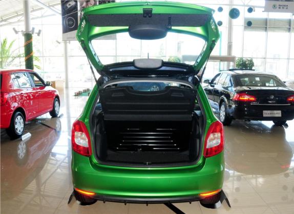 晶锐 2012款 1.6L 自动Sport版 车厢座椅   后备厢