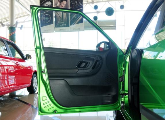 晶锐 2012款 1.6L 自动Sport版 车厢座椅   前门板