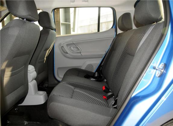 晶锐 2014款 1.4L 手动晶灵版 车厢座椅   后排空间