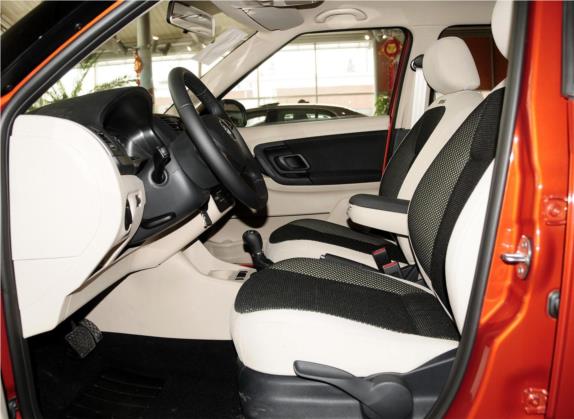 晶锐 2014款 1.6L Scout 车厢座椅   前排空间