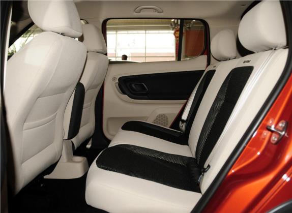 晶锐 2014款 1.6L Scout 车厢座椅   后排空间