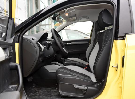 晶锐 2015款 1.6L 自动运动版 车厢座椅   前排空间
