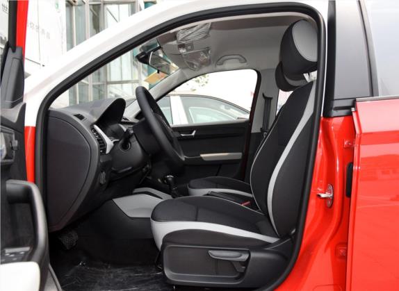 晶锐 2015款 1.6L 自动创行版 车厢座椅   前排空间
