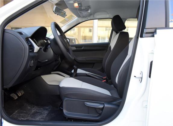 晶锐 2017款 1.4L 手动前行版 车厢座椅   前排空间