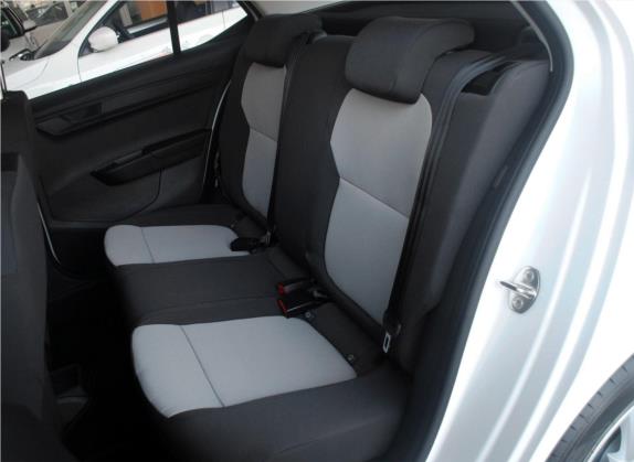 晶锐 2017款 1.4L 手动车享版 车厢座椅   后排空间