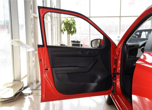 晶锐 2017款 1.4L 自动车享版 车厢座椅   前门板