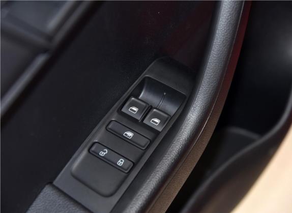 晶锐 2017款 1.4L 自动车享版 车厢座椅   门窗控制