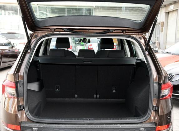 柯迪亚克 2018款 TSI330 5座两驱标准版 车厢座椅   后备厢