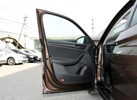 柯迪亚克 2018款 TSI330 5座两驱标准版 车厢座椅   前门板