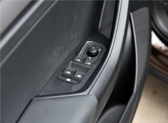 柯迪亚克 2018款 TSI330 5座两驱舒适版 车厢座椅   门窗控制