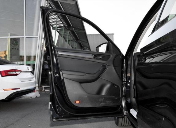 柯迪亚克 2018款 TSI330 5座两驱豪华版 车厢座椅   前门板