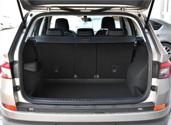 柯迪亚克 2018款 改款 TSI330 5座两驱舒适版 车厢座椅   后备厢