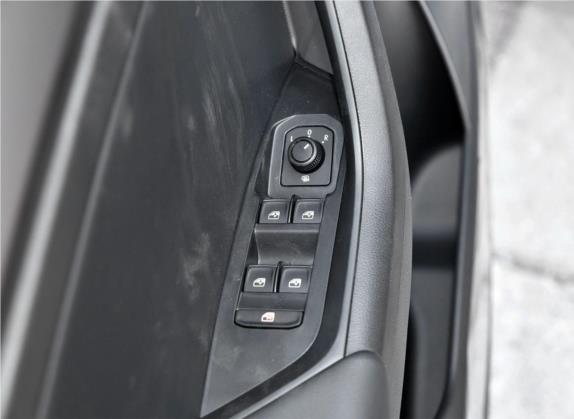 柯迪亚克 2018款 改款 TSI330 5座两驱舒适版 车厢座椅   门窗控制