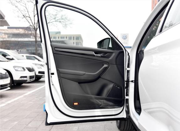 柯迪亚克 2018款 改款 TSI330 5座两驱豪华优享版 车厢座椅   前门板