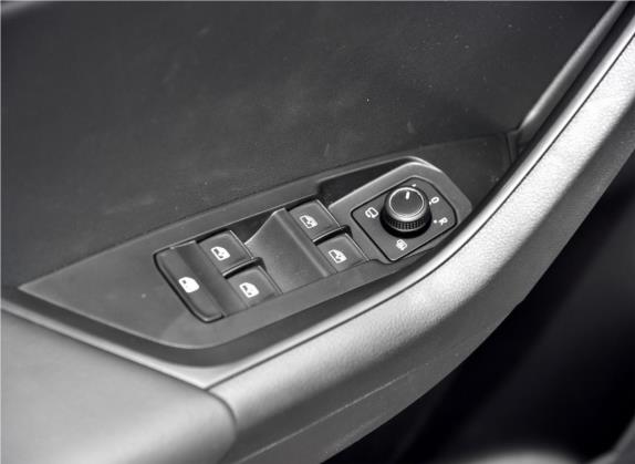 柯迪亚克 2018款 改款 TSI330 5座两驱豪华优享版 车厢座椅   门窗控制