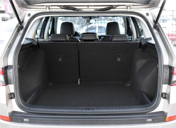 柯迪亚克 2019款 TSI330 5座两驱舒适版 国VI 车厢座椅   后备厢