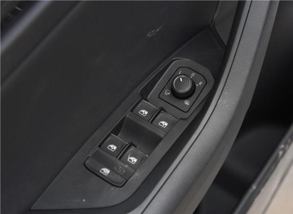 柯迪亚克 2019款 TSI380 7座四驱豪华优享版 国V 车厢座椅   门窗控制