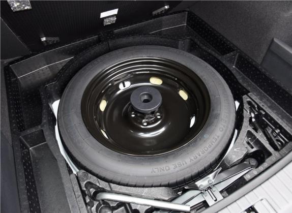 柯迪亚克 2019款 改款 TSI330 5座两驱标准版 国VI 其他细节类   备胎