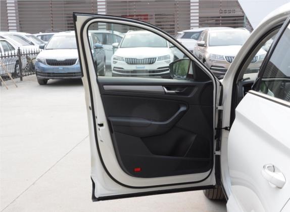 柯迪亚克 2019款 改款 TSI330 5座两驱舒适版 国V 车厢座椅   前门板