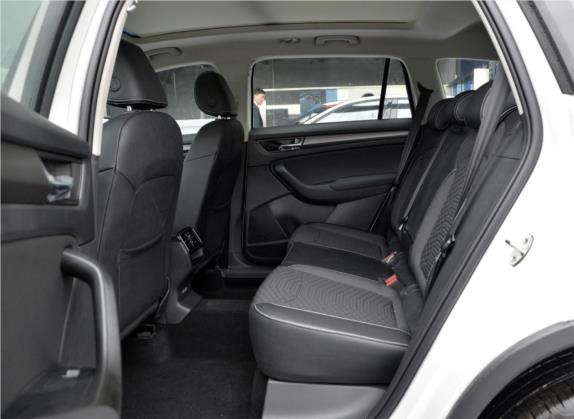 柯迪亚克 2019款 改款 TSI330 5座两驱舒适版 国VI 车厢座椅   后排空间