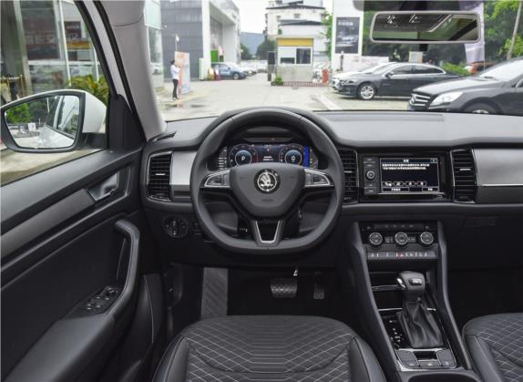 柯迪亚克 2019款 改款 TSI330 7座两驱舒适版 国VI 中控类   驾驶位
