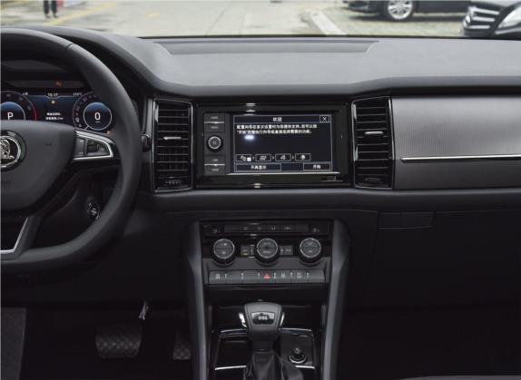 柯迪亚克 2019款 改款 TSI330 7座两驱舒适版 国VI 中控类   中控台