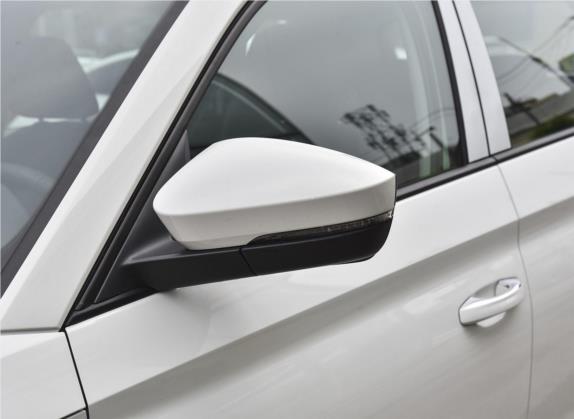 柯迪亚克 2019款 改款 TSI330 7座两驱舒适版 国VI 外观细节类   外后视镜
