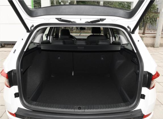 柯迪亚克 2019款 改款 TSI330 5座两驱豪华优享版 国VI 车厢座椅   后备厢