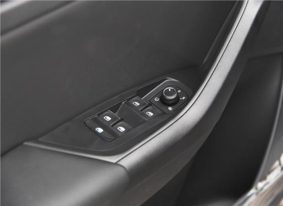 柯迪亚克 2019款 改款 TSI330 5座两驱豪华优享版 国VI 车厢座椅   门窗控制