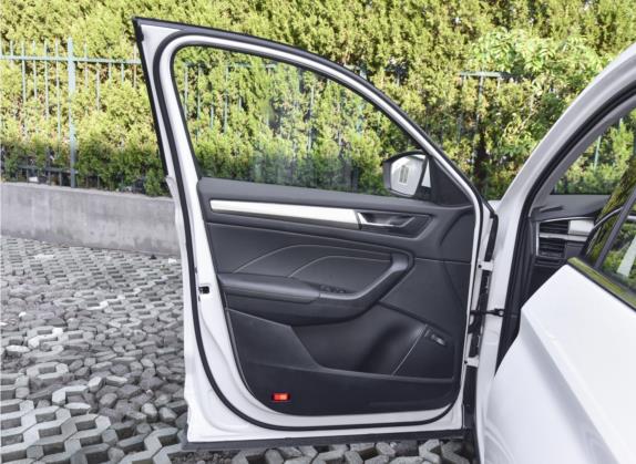 柯迪亚克 2022款 改款 TSI330 7座两驱奢享版 车厢座椅   前门板