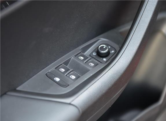 柯珞克 2018款 TSI280 旗舰版 国V 车厢座椅   门窗控制