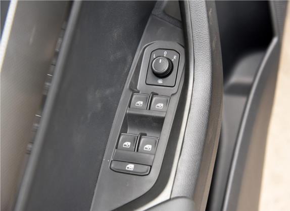 柯珞克 2019款 TSI280 智行豪华版 国VI 车厢座椅   门窗控制