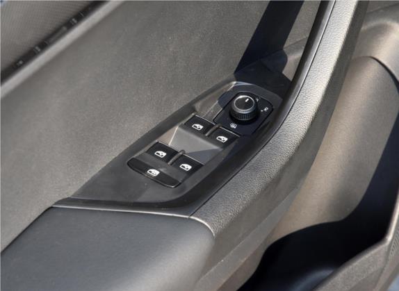 柯珞克 2021款 TSI280 豪华版 车厢座椅   门窗控制