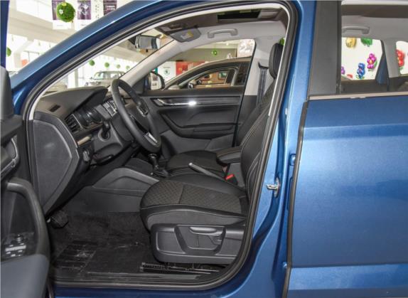 柯米克 2018款 1.5L 自动舒适版 国V 车厢座椅   前排空间
