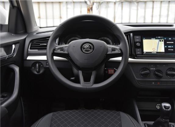 柯米克 2018款 1.5L 手动标准版 国V 中控类   驾驶位