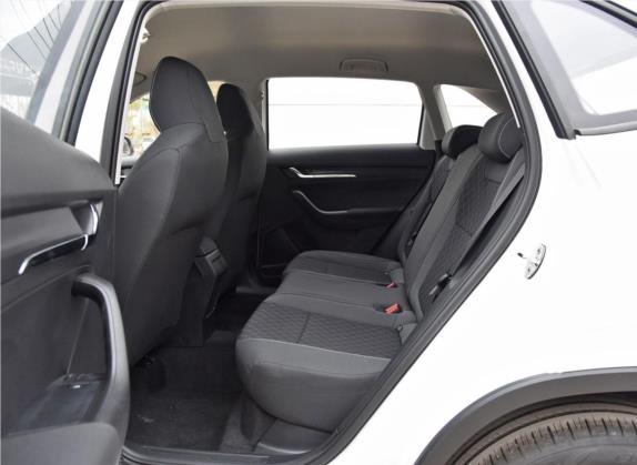 柯米克 2018款 1.5L 手动标准版 国V 车厢座椅   后排空间