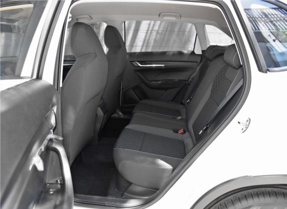 柯米克 2018款 1.5L 自动标准版 国V 车厢座椅   后排空间