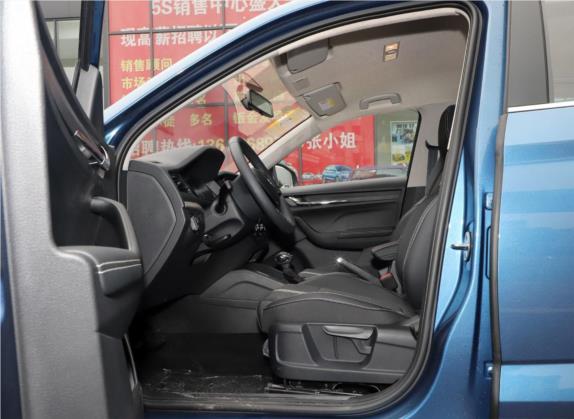 柯米克 2020款 GT 1.5L 自动舒适版 国VI 车厢座椅   前排空间