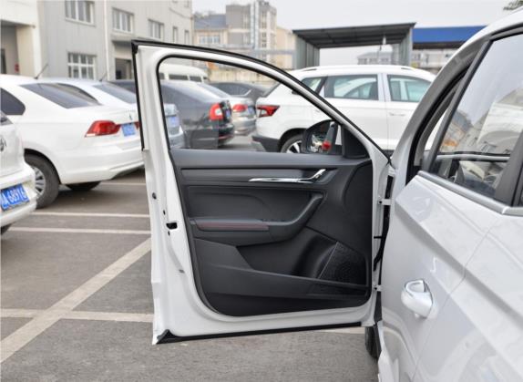 柯米克 2020款 GT 1.5L 自动旗舰版 国VI 车厢座椅   前门板