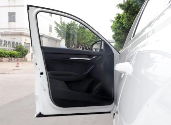 柯米克 2020款 1.5L 自动标准版 车厢座椅   前门板