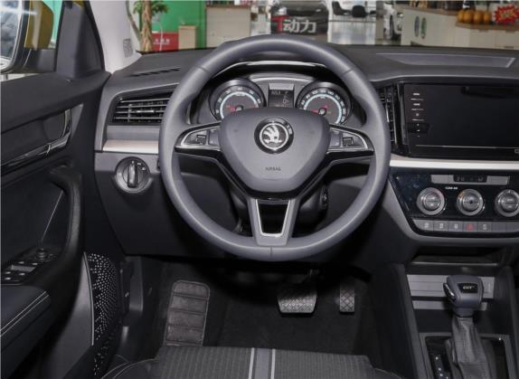 柯米克 2020款 改款 GT TSI230 DSG舒适版 国VI 中控类   驾驶位